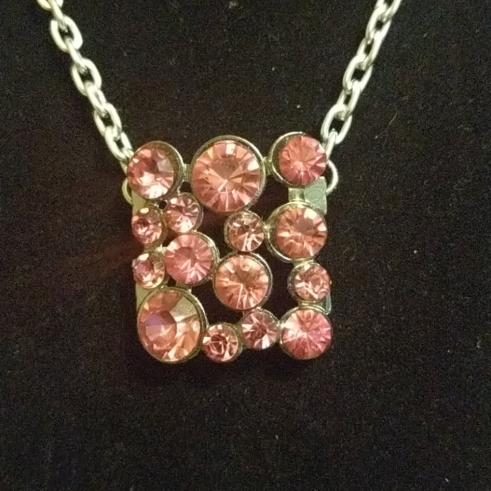 Beautiful Pink Crystal necklace on 18 inch chain